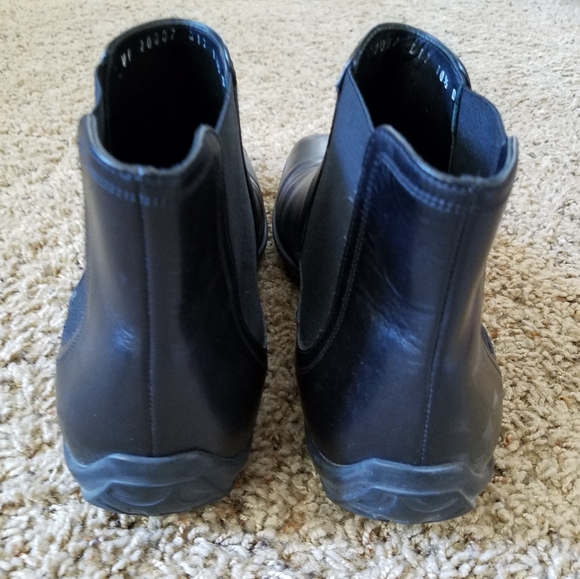 Salvatore Ferragamo Rumble Men's Leather Boot - Picture 5 of 8